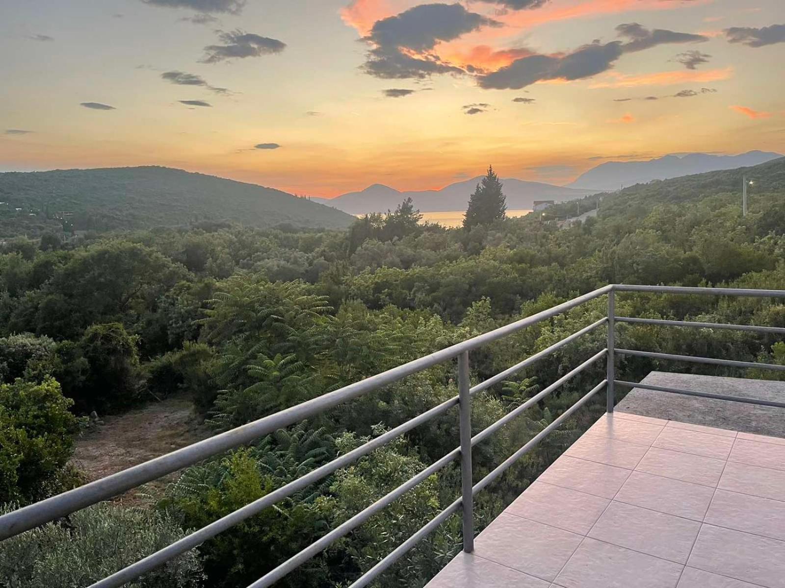 Appartamento U Sumi Nedaleko Od Mora Bigovo
